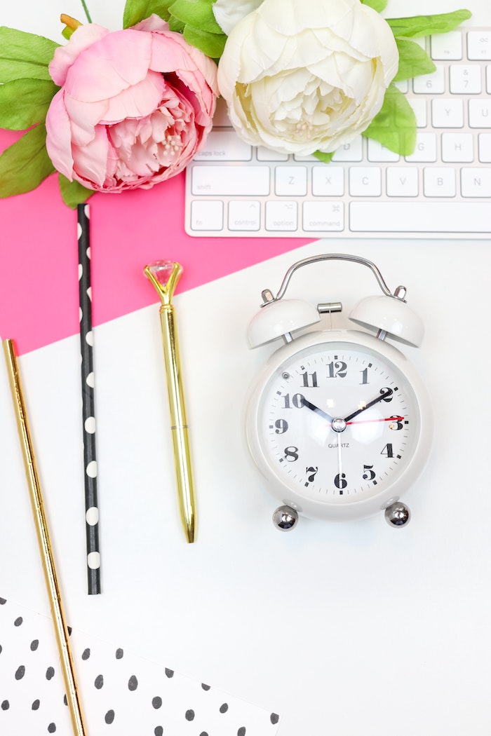 time-management for career mums building a side business